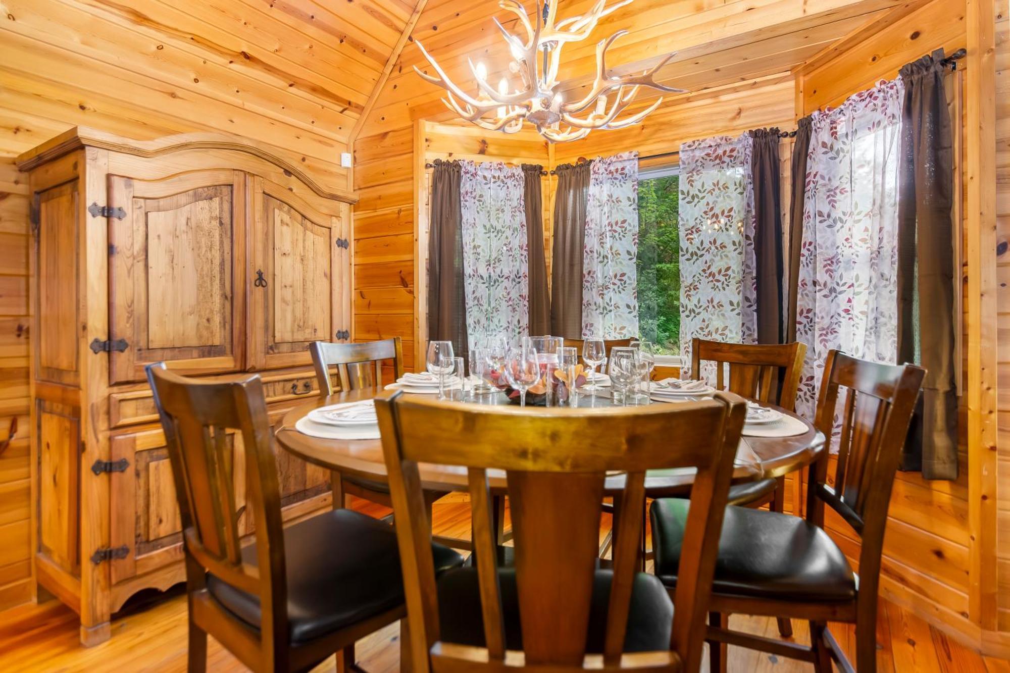 Amazing Creek View Cabin W/ Hot Tub, Firepit & Pool Table Ellijay Exterior foto