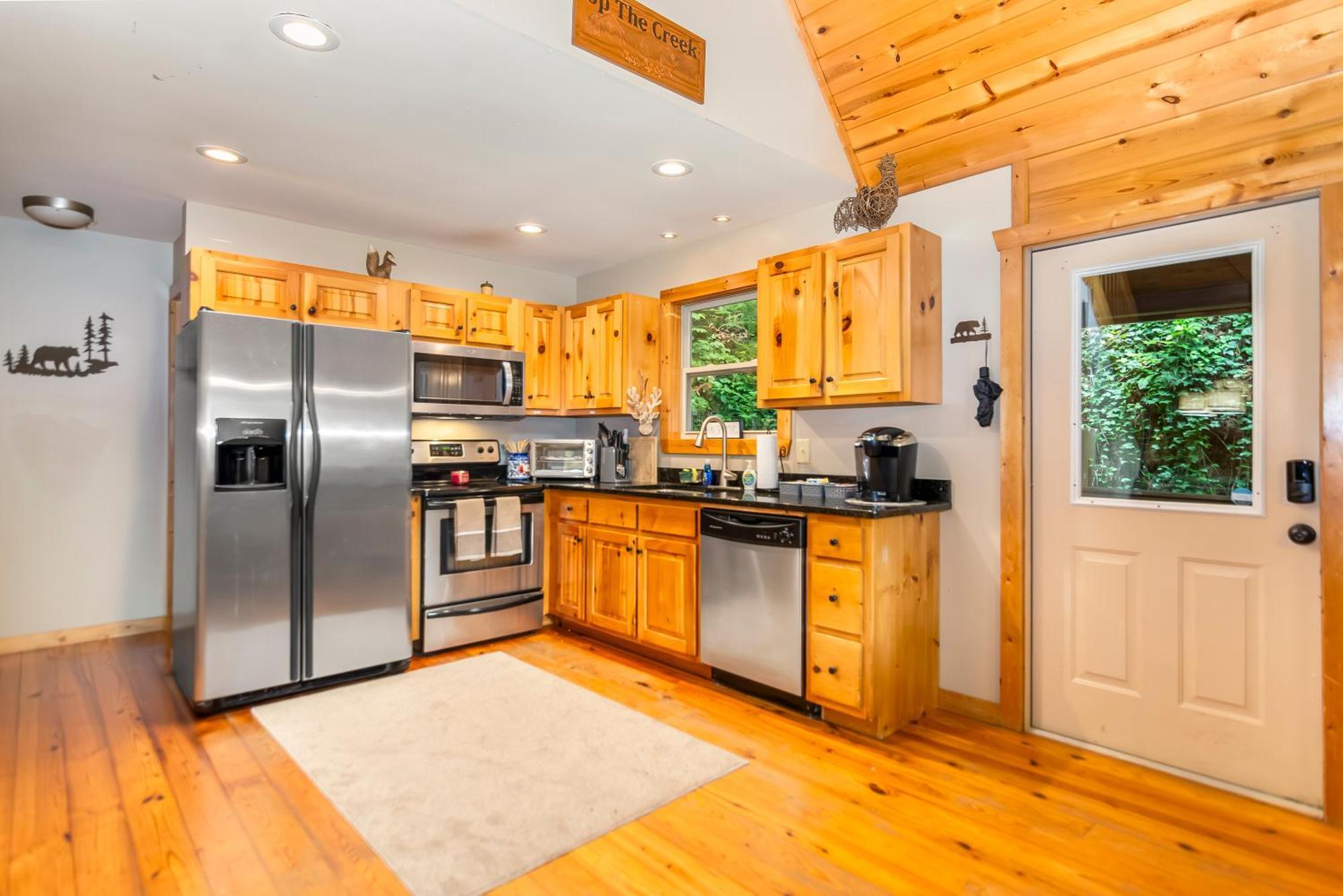 Amazing Creek View Cabin W/ Hot Tub, Firepit & Pool Table Ellijay Exterior foto